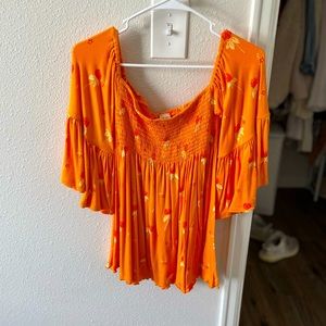 FREE PEOPLE OFF THE SHOULDER TOP